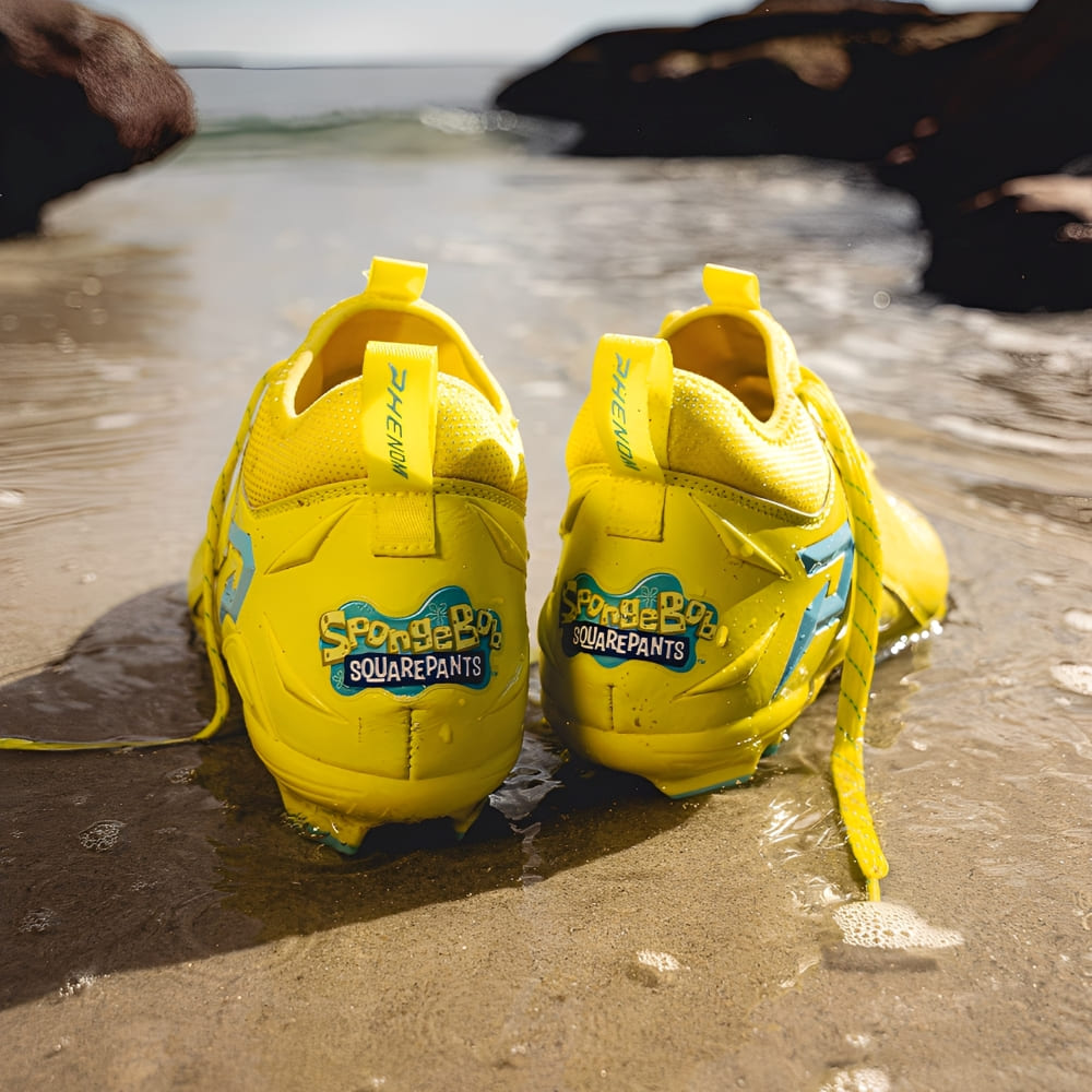 American football shoes<br> Phenom Elite<br> Quantum Speed ​​2.0<br> SpongeBob