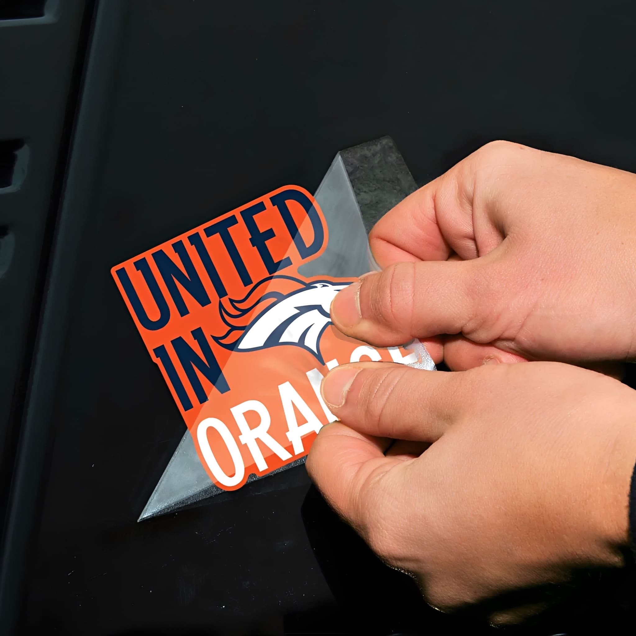 NFL Aufkleber Denver Broncos Slogan Perfect Cut Color Decal 4" x 4"