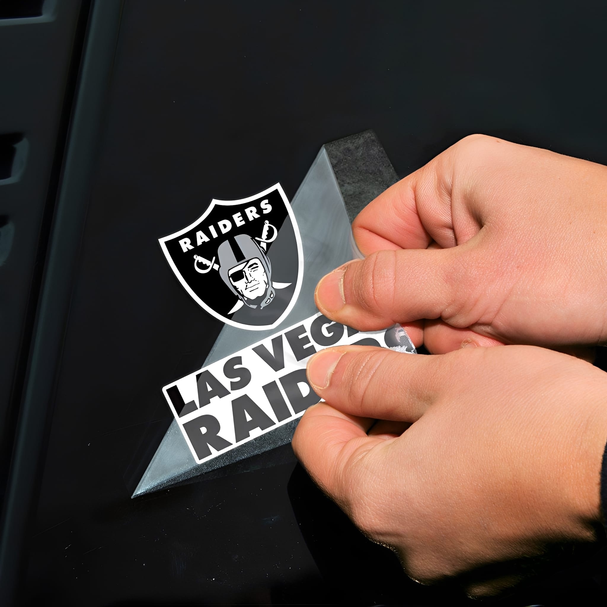 NFL Aufkleber Las Vegas Raiders Perfect Cut Color Decal 4" x 4" - Anwendung