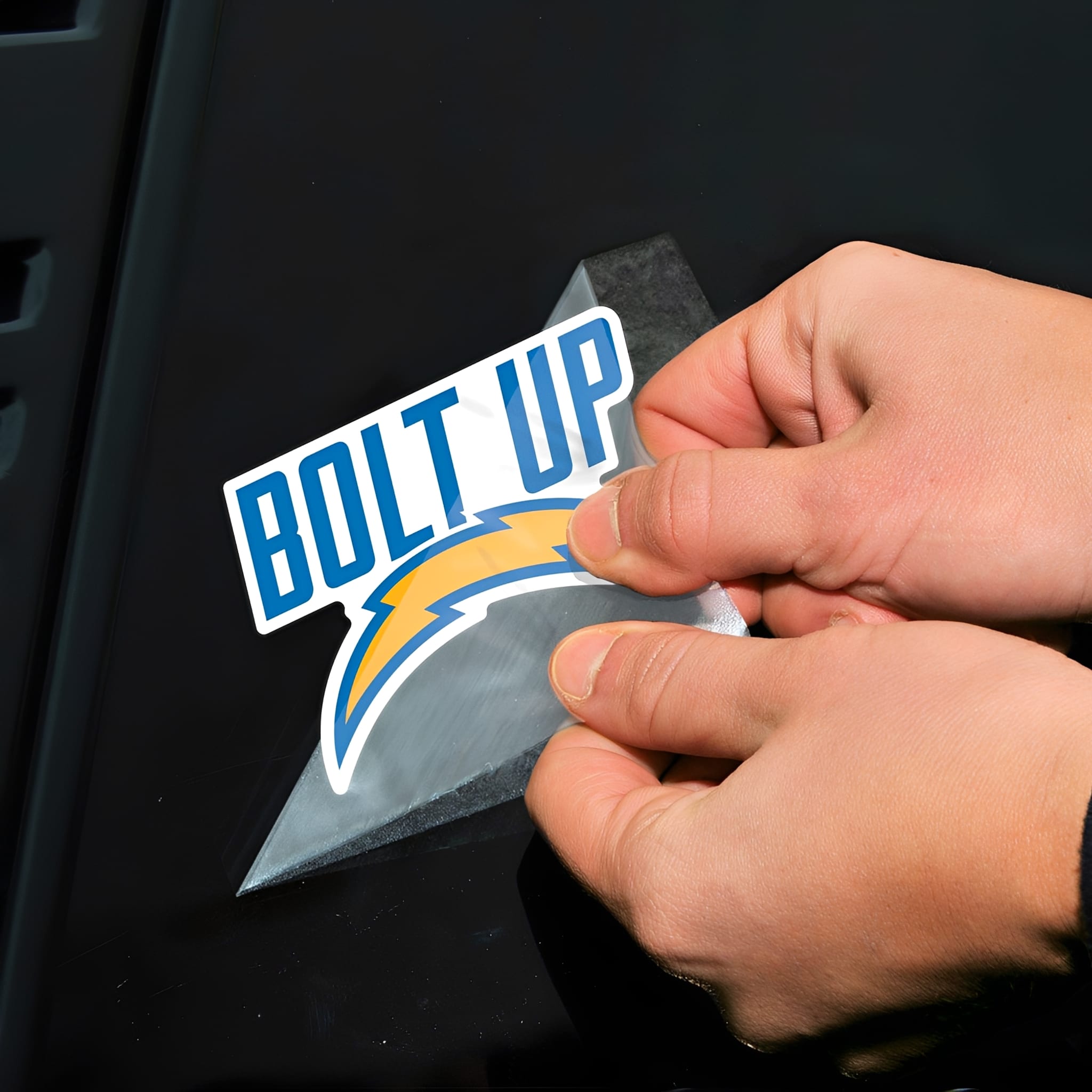 NFL Aufkleber Los Angeles Chargers Slogan Perfect Cut Color Decal 4" x 4" - Anwendung