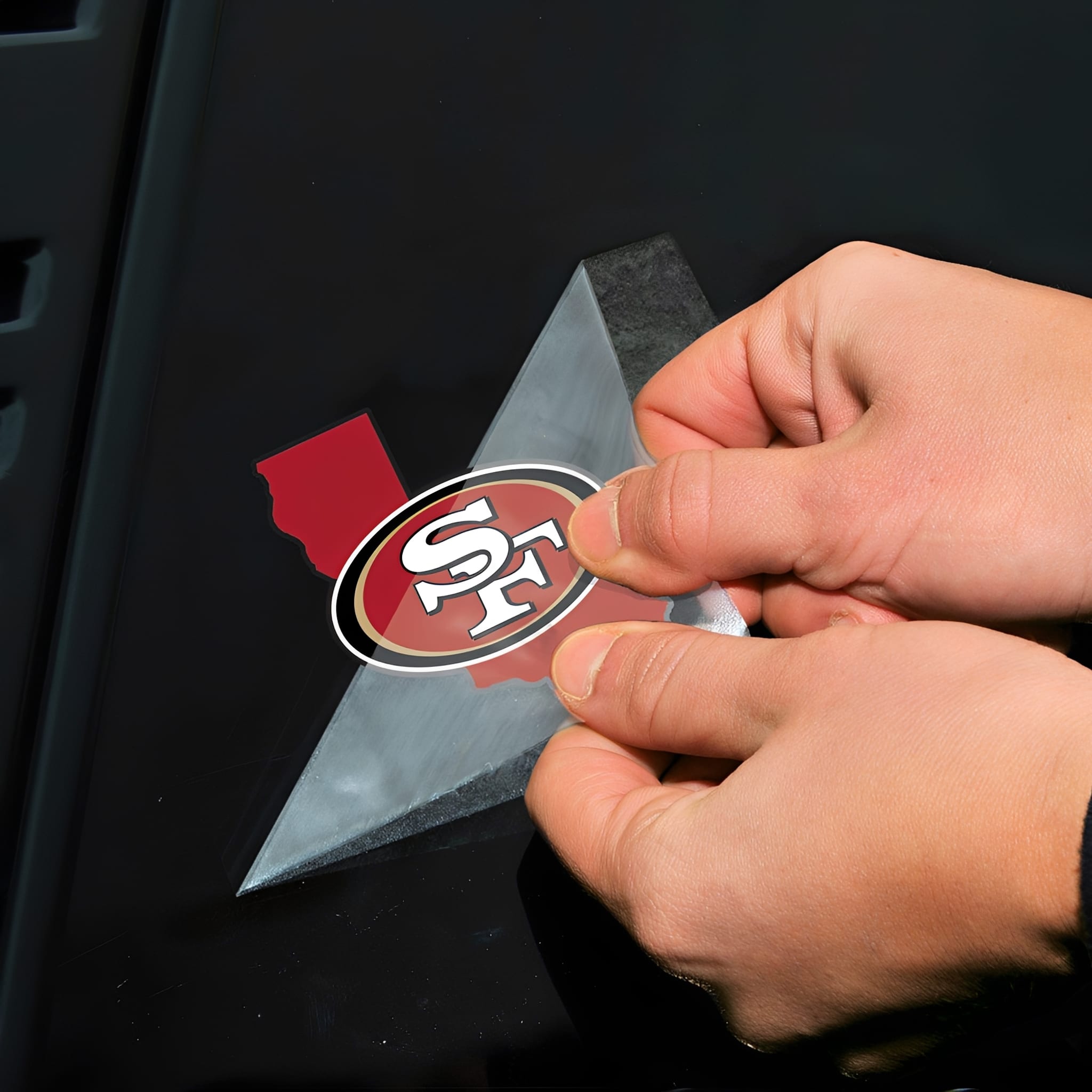 NFL Aufkleber San Francisco 49ers State Shaped Perfect Cut Color Decal 4" x 4" - Anwendung